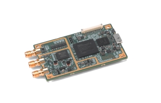 美國NI USRP B200mini-i（僅主板） （1X1,70 MHZ - 6 GHZ）