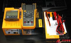 Fluke 233 數(shù)字萬用表(真有效值、遠程控制、顯示分離)