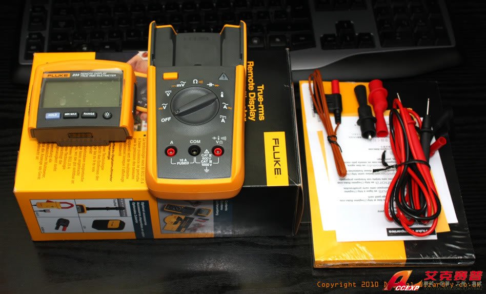 Fluke 233 數(shù)字萬用表(真有效值、遠(yuǎn)程控制、顯示分離)圖片